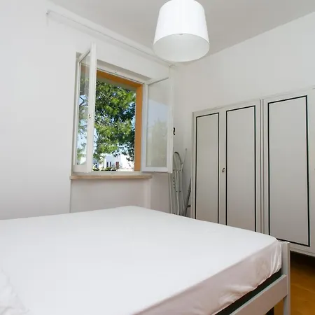 M121 - Marcelli, Trilocale Con Terrazzo A 200mt Dal Mare *