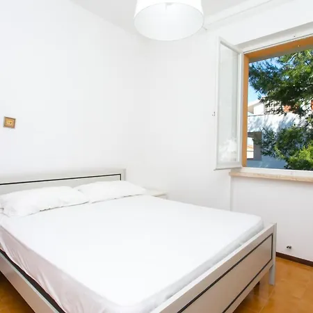 M121 - Marcelli, Trilocale Con Terrazzo A 200mt Dal Mare *