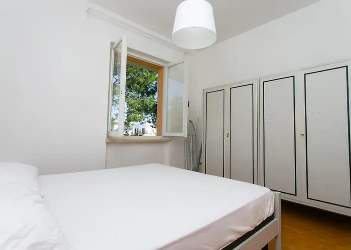 M121 - Marcelli, Trilocale Con Terrazzo A 200mt Dal Mare *
