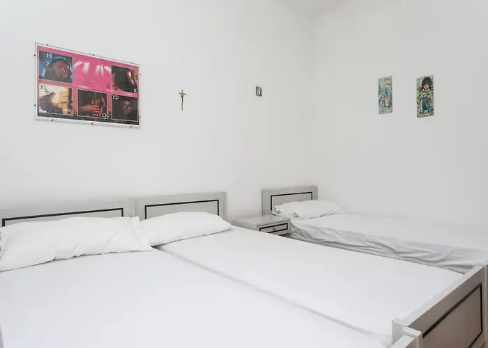 M121 - Marcelli, Trilocale Con Terrazzo A 200mt Dal Mare